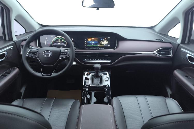 Used GAC Trumpchi M6 2023 PRO 270T DCT Luxury Edition Center Console