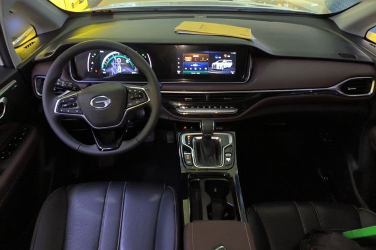 Used GAC Trumpchi M6 2023 PRO 270T DCT Luxury Edition Center Console