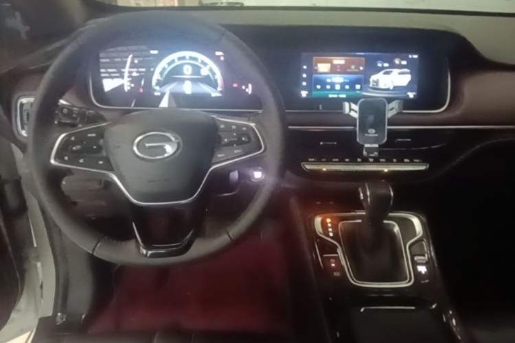 Used GAC Trumpchi M6 2023 PRO 270T DCT Luxury Edition Center Console