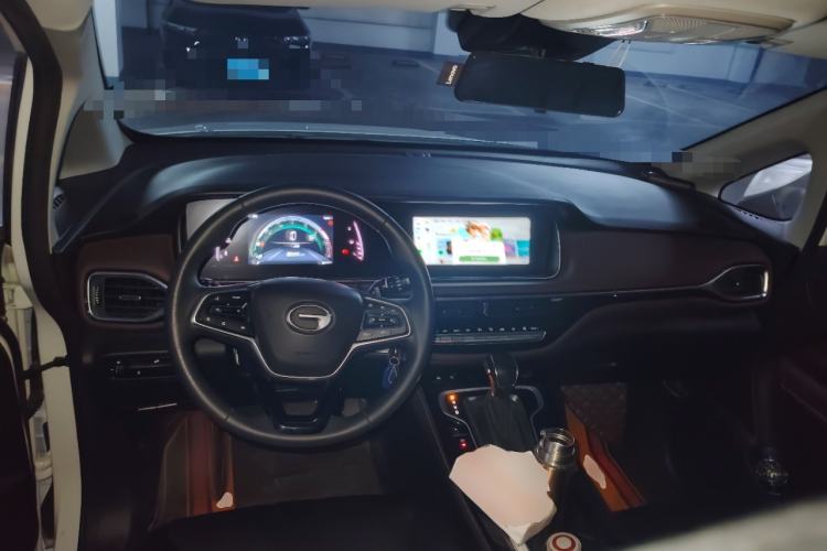Used GAC Trumpchi M6 2023 PRO 270T DCT Elite Edition Center Console
