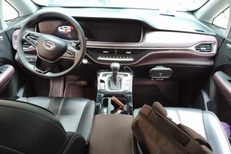 Used GAC Trumpchi M6 2023 PRO 270T DCT Luxury Edition Center Console