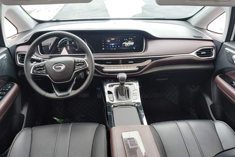 Used GAC Trumpchi M6 2023 PRO 270T DCT Luxury Edition Center Console