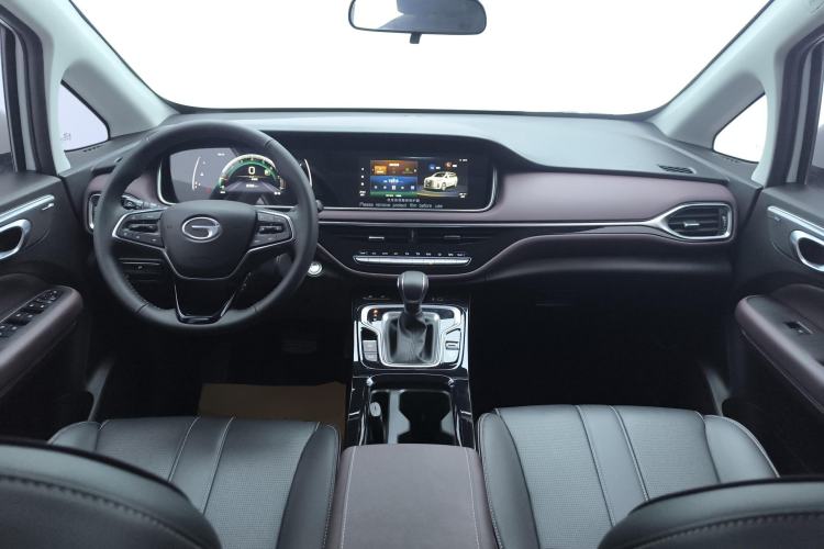 Used GAC Trumpchi M6 2023 PRO 270T DCT Luxury Edition Center Console