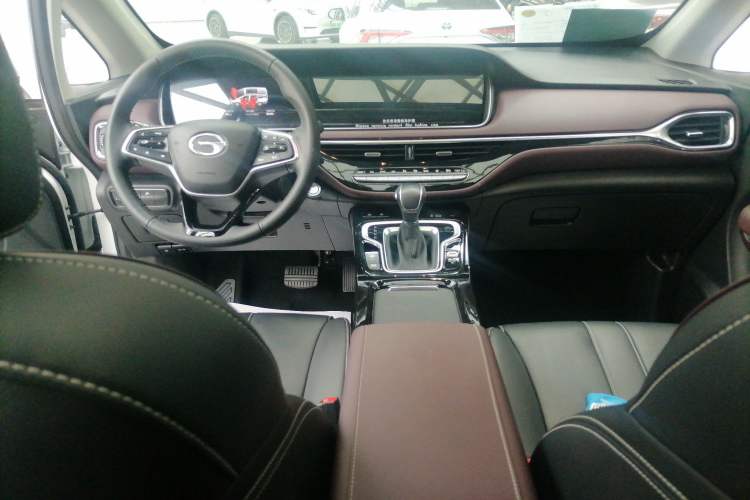 Used GAC Trumpchi M6 2023 PRO 270T DCT Luxury Edition Center Console