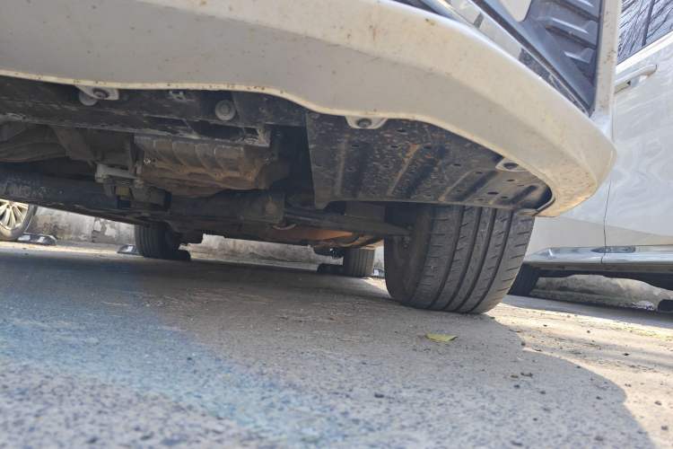 Used GAC Trumpchi M6 2023 PRO 270T DCT Elite Edition Chassis Front Left