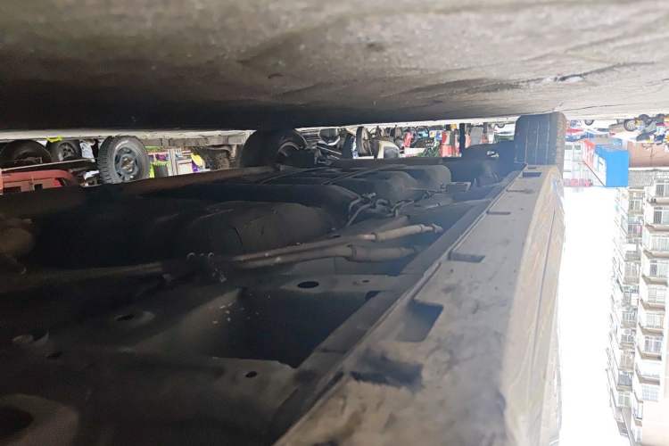Used GAC Trumpchi M6 2023 PRO 270T DCT Elite Edition Chassis Front Right