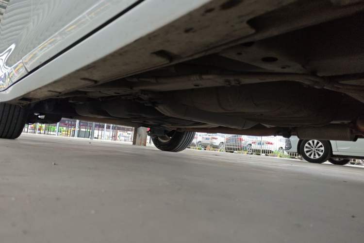 Used GAC Trumpchi M6 2023 PRO 270T DCT Elite Edition Chassis Front Right