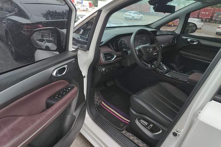 Used GAC Trumpchi M6 2023 PRO 270T DCT Luxury Edition Driver Seat