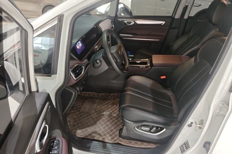 Used GAC Trumpchi M6 2023 PRO 270T DCT Luxury Edition Driver Seat
