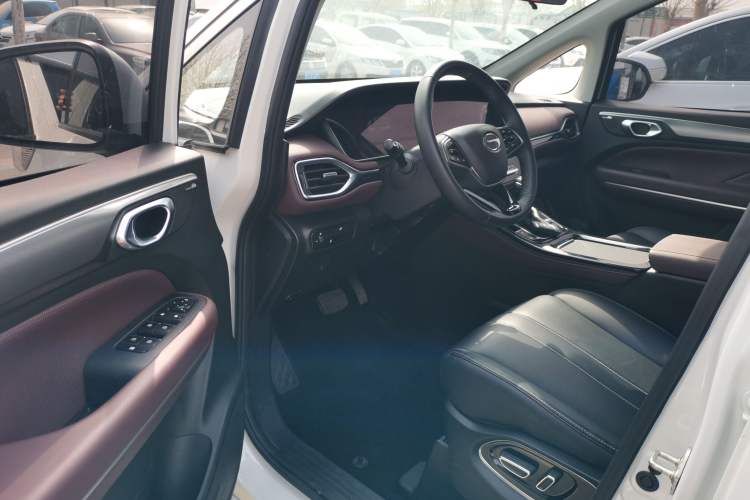 Used GAC Trumpchi M6 2023 PRO 270T DCT Luxury Edition Driver Seat