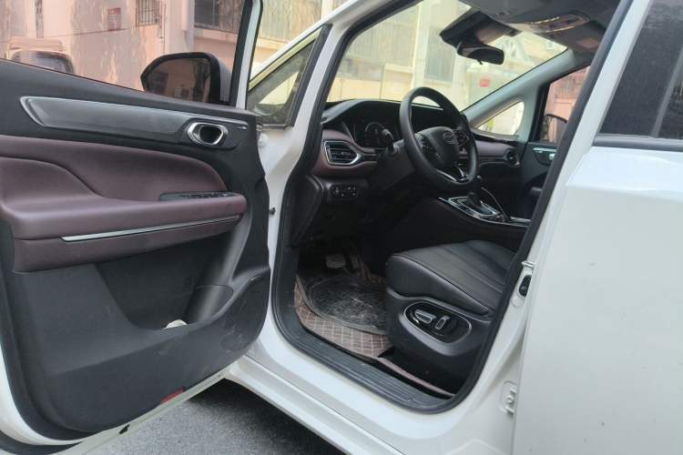 Used GAC Trumpchi M6 2023 PRO 270T DCT Luxury Edition Driver Seat