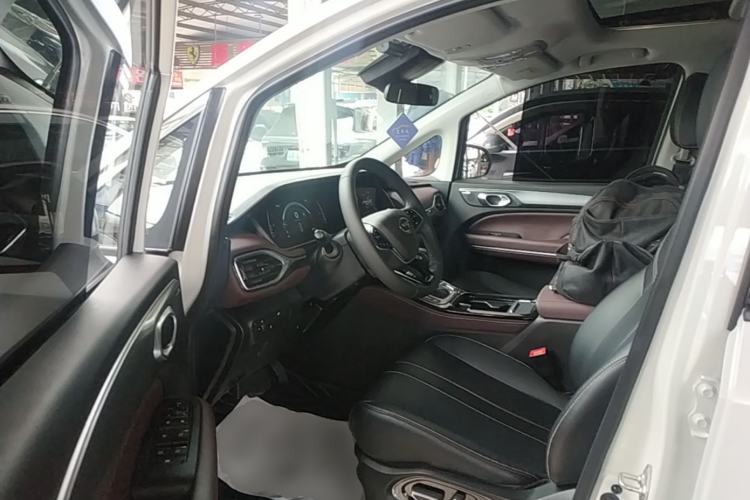 Used GAC Trumpchi M6 2023 PRO 270T DCT Luxury Edition Driver Seat