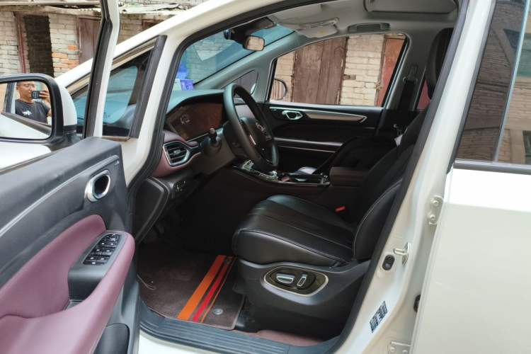 Used GAC Trumpchi M6 2023 PRO 270T DCT Luxury Edition Driver Seat