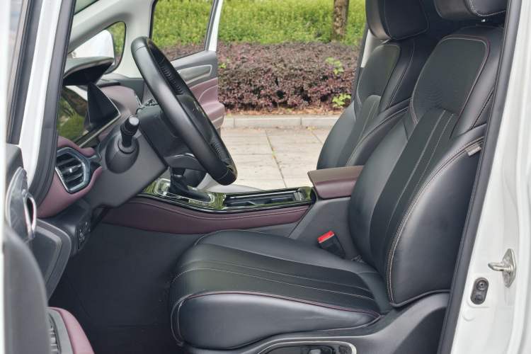 Used GAC Trumpchi M6 2023 PRO 270T DCT Luxury Edition Driver Seat