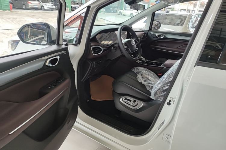 Used GAC Trumpchi M6 2023 PRO 270T DCT Luxury Edition Driver Seat
