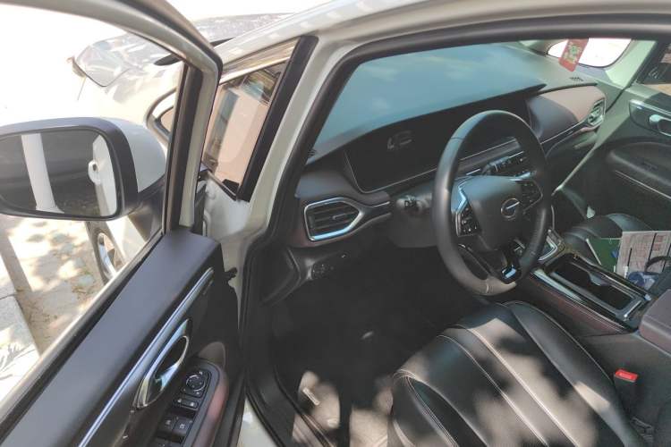 Used GAC Trumpchi M6 2023 PRO 270T DCT Luxury Edition Driver Seat