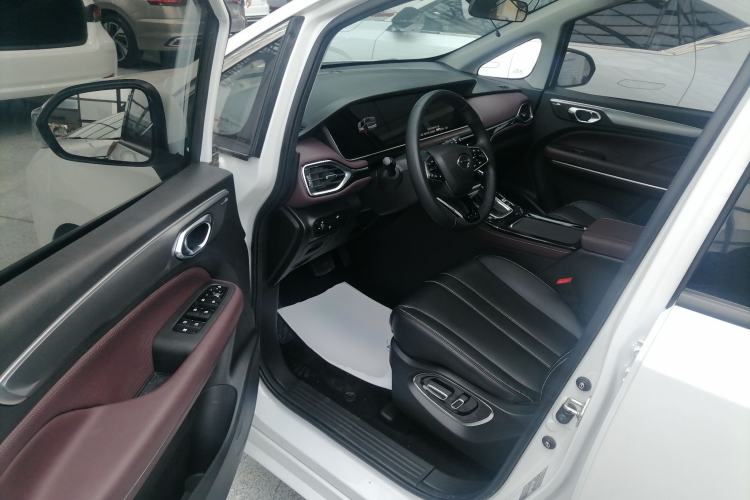 Used GAC Trumpchi M6 2023 PRO 270T DCT Luxury Edition Driver Seat