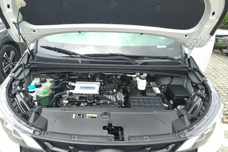 Used GAC Trumpchi M6 2023 PRO 270T DCT Luxury Edition Engine Bay