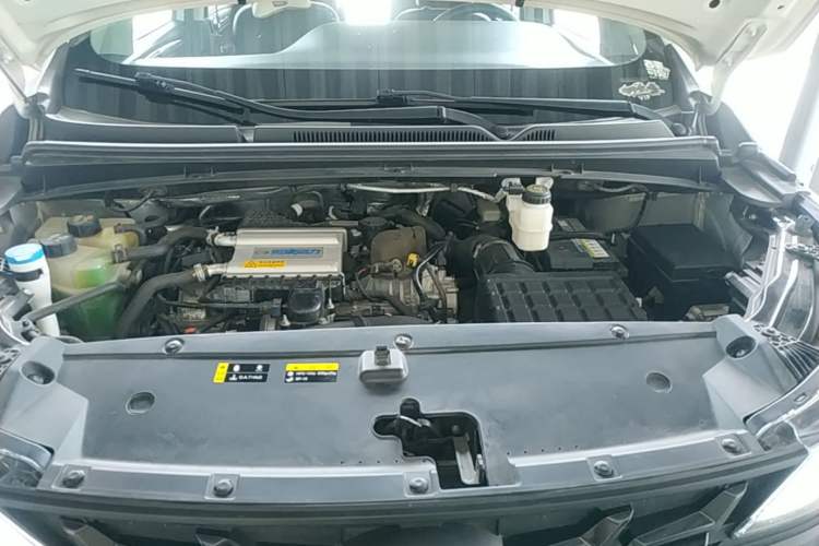 Used GAC Trumpchi M6 2023 PRO 270T DCT Luxury Edition Engine Bay