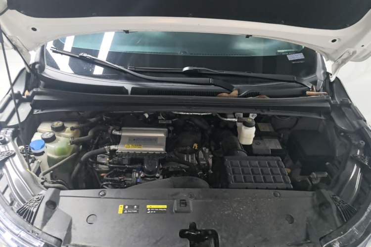 Used GAC Trumpchi M6 2023 PRO 270T DCT Luxury Edition Engine Bay