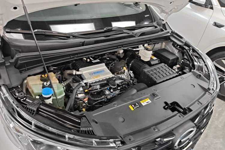 Used GAC Trumpchi M6 2023 PRO 270T DCT Elite Edition Engine Bay