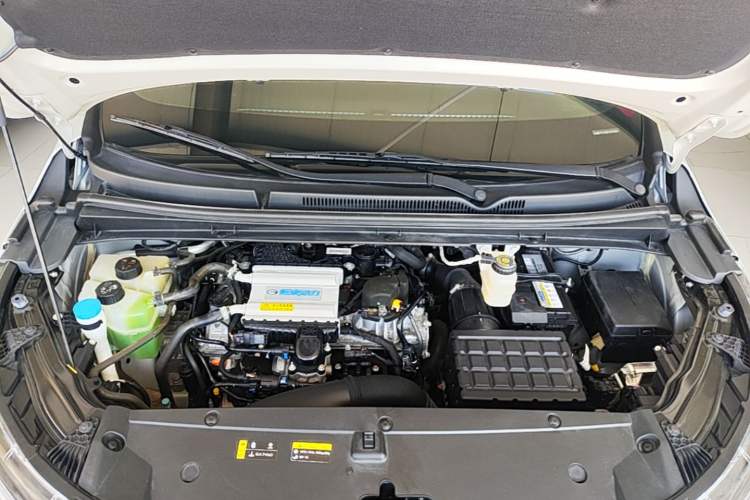 Used GAC Trumpchi M6 2023 PRO 270T DCT Luxury Edition Engine Bay