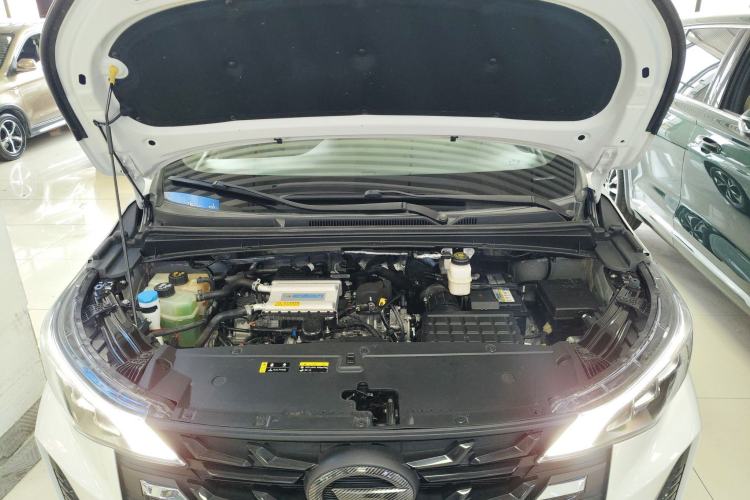 Used GAC Trumpchi M6 2023 PRO 270T DCT Luxury Edition Engine Bay