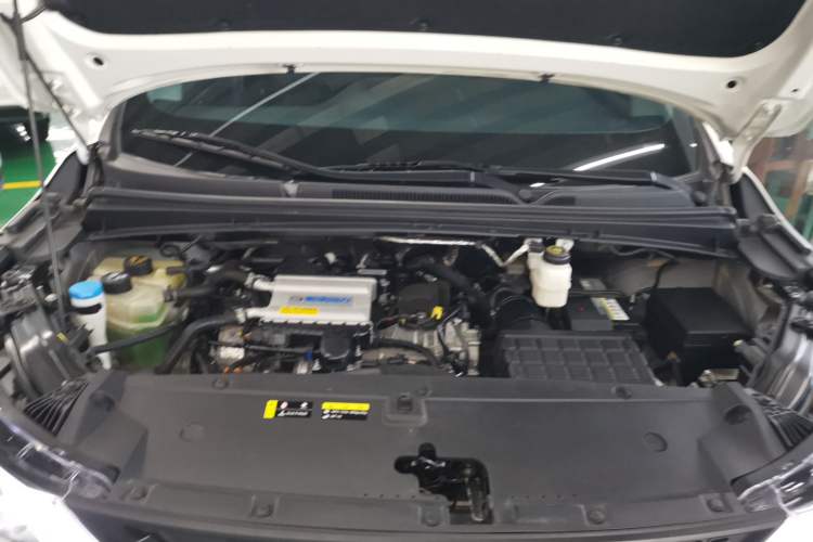 Used GAC Trumpchi M6 2023 PRO 270T DCT Luxury Edition Engine Bay