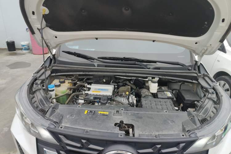 Used GAC Trumpchi M6 2023 PRO 270T DCT Luxury Edition Engine Bay