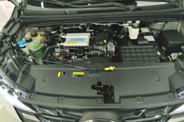Used GAC Trumpchi M6 2023 PRO 270T DCT Luxury Edition Engine Bay