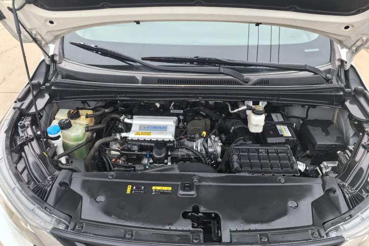 Used GAC Trumpchi M6 2023 PRO 270T DCT Luxury Edition Engine Bay