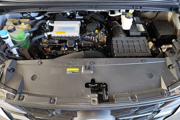 Used GAC Trumpchi M6 2023 PRO 270T DCT Luxury Edition Engine Bay