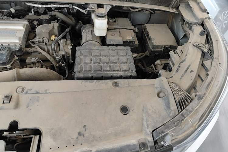 Used GAC Trumpchi M6 2023 PRO 270T DCT Luxury Edition Engine Bay Left