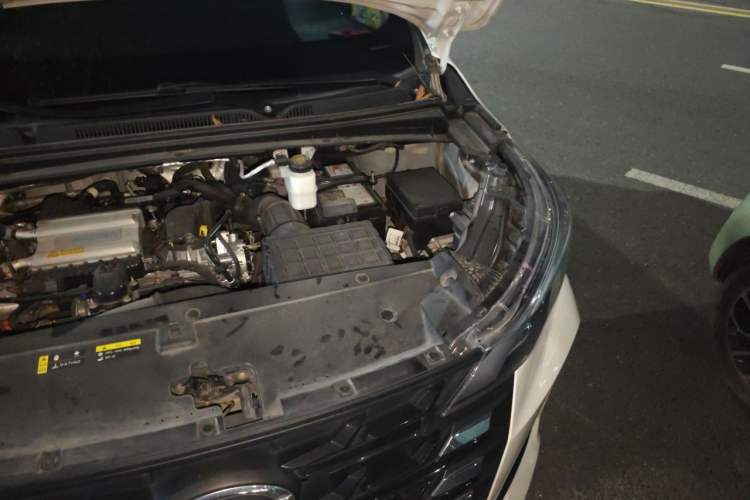 Used GAC Trumpchi M6 2023 PRO 270T DCT Luxury Edition Engine Bay Left