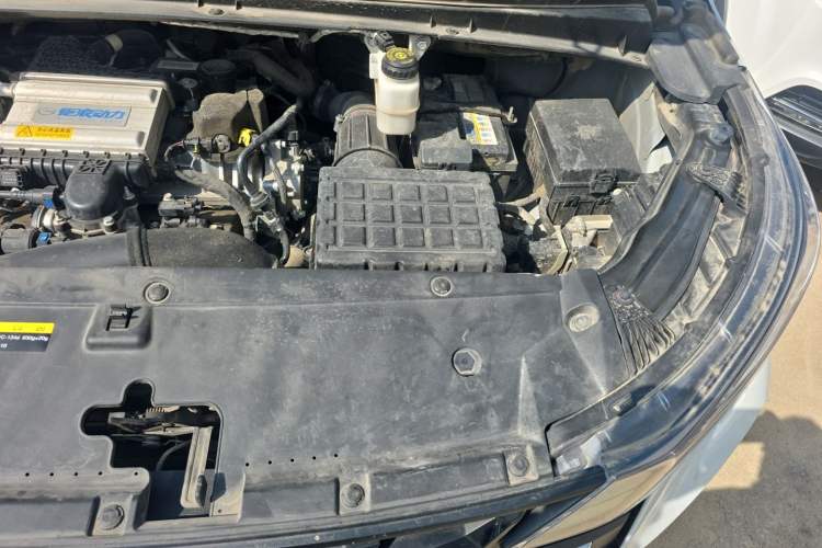 Used GAC Trumpchi M6 2023 PRO 270T DCT Luxury Edition Engine Bay Left