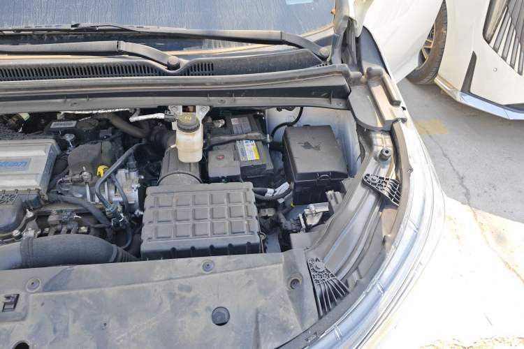 Used GAC Trumpchi M6 2023 PRO 270T DCT Elite Edition Engine Bay Left