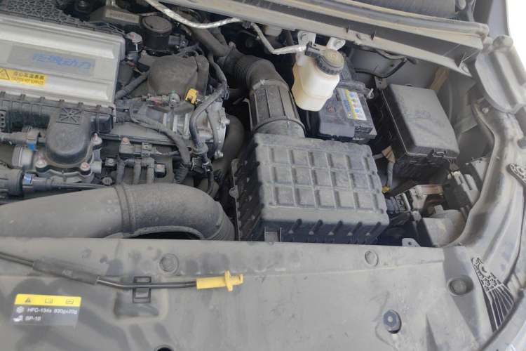 Used GAC Trumpchi M6 2023 PRO 270T DCT Elite Edition Engine Bay Left