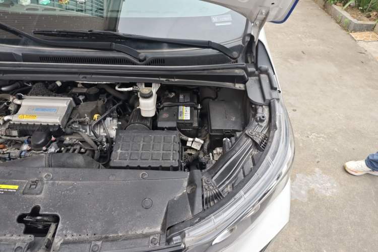 Used GAC Trumpchi M6 2023 PRO 270T DCT Luxury Edition Engine Bay Left