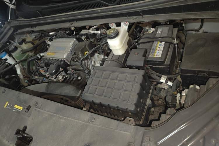 Used GAC Trumpchi M6 2023 PRO 270T DCT Luxury Edition Engine Bay Left