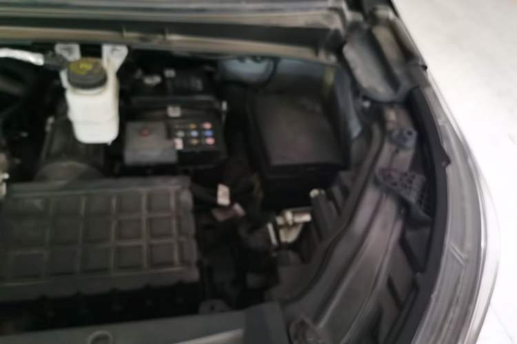 Used GAC Trumpchi M6 2023 PRO 270T DCT Luxury Edition Engine Bay Left