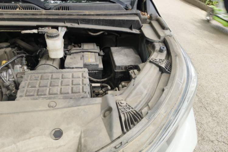 Used GAC Trumpchi M6 2023 PRO 270T DCT Elite Edition Engine Bay Left