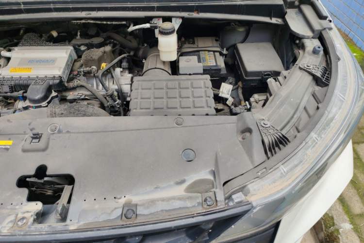 Used GAC Trumpchi M6 2023 PRO 270T DCT Luxury Edition Engine Bay Left