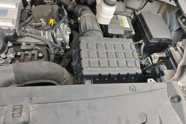 Used GAC Trumpchi M6 2023 PRO 270T DCT Luxury Edition Engine Bay Left