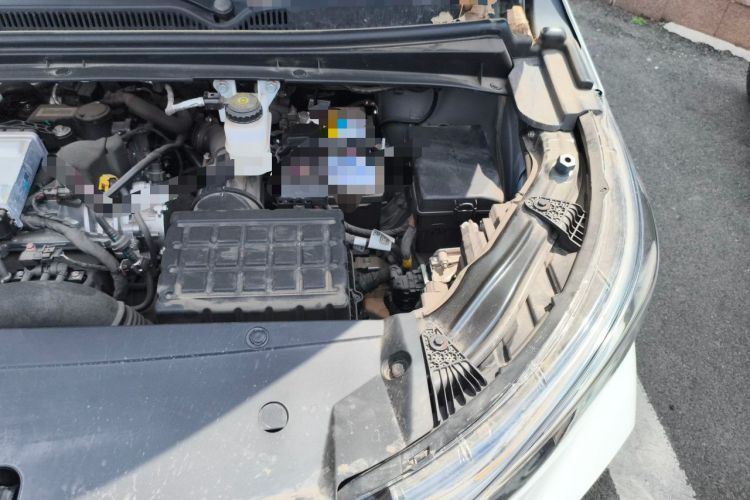 Used GAC Trumpchi M6 2023 PRO 270T DCT Luxury Edition Engine Bay Left