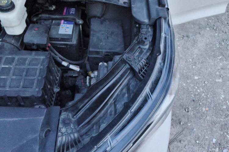 Used GAC Trumpchi M6 2023 PRO 270T DCT Luxury Edition Engine Bay Left