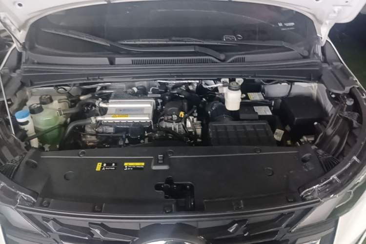 Used GAC Trumpchi M6 2023 PRO 270T DCT Luxury Edition Engine Bay