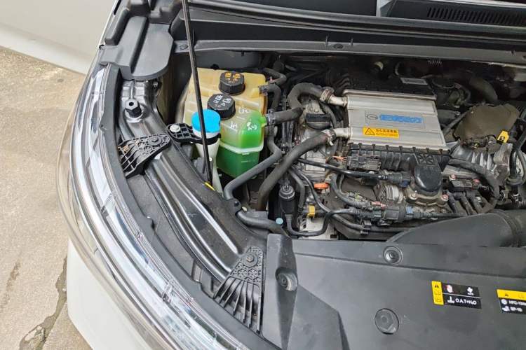 Used GAC Trumpchi M6 2023 PRO 270T DCT Elite Edition Engine Bay Right