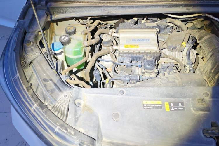 Used GAC Trumpchi M6 2023 PRO 270T DCT Luxury Edition Engine Bay Right