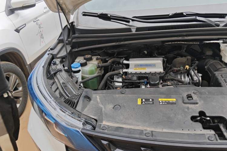 Used GAC Trumpchi M6 2023 PRO 270T DCT Luxury Edition Engine Bay Right