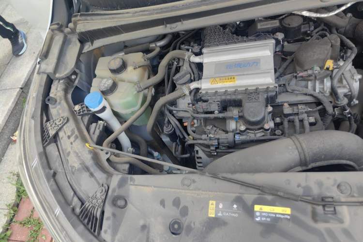 Used GAC Trumpchi M6 2023 PRO 270T DCT Elite Edition Engine Bay Right